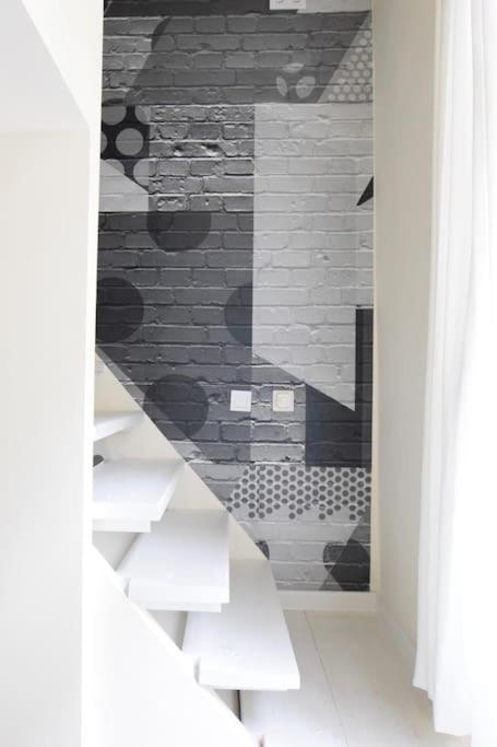 Budget By Hi5- Mini Apartment